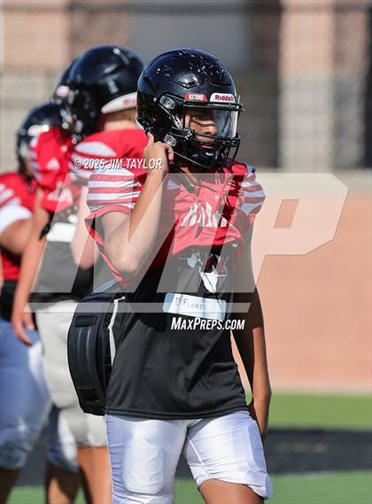 Thumbnail 1 in Peaster vs Mineral Wells (scrimmage) photogallery.