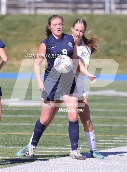 Thumbnail 3 in Skyline vs. Timpanogos (UHSAA 5A Semifinal) photogallery.