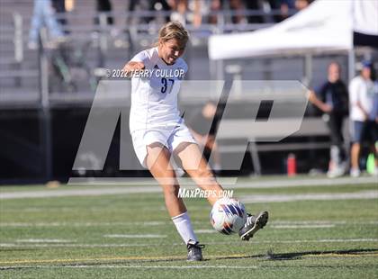 Thumbnail 3 in Skyline vs. Timpanogos (UHSAA 5A Semifinal) photogallery.