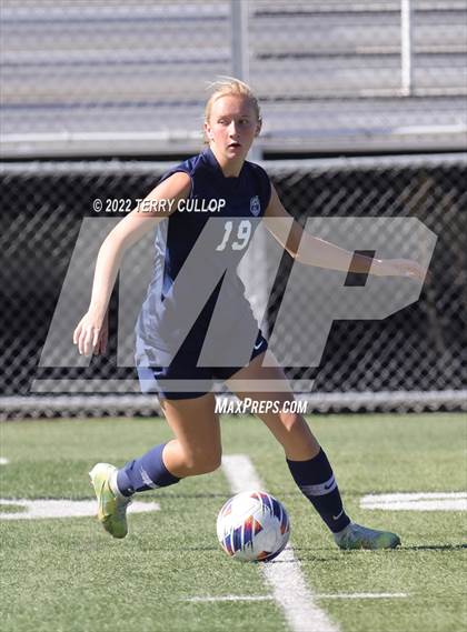 Thumbnail 3 in Skyline vs. Timpanogos (UHSAA 5A Semifinal) photogallery.