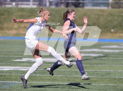 Thumbnail 2 in Skyline vs. Timpanogos (UHSAA 5A Semifinal) photogallery.