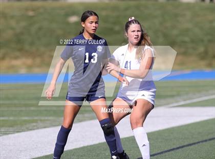 Thumbnail 3 in Skyline vs. Timpanogos (UHSAA 5A Semifinal) photogallery.