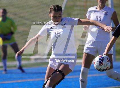 Thumbnail 3 in Skyline vs. Timpanogos (UHSAA 5A Semifinal) photogallery.