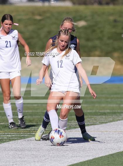 Thumbnail 1 in Skyline vs. Timpanogos (UHSAA 5A Semifinal) photogallery.