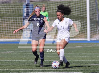 Thumbnail 2 in Skyline vs. Timpanogos (UHSAA 5A Semifinal) photogallery.