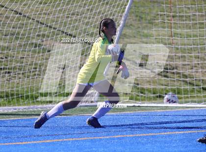Thumbnail 1 in Skyline vs. Timpanogos (UHSAA 5A Semifinal) photogallery.