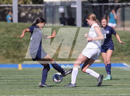 Thumbnail 2 in Skyline vs. Timpanogos (UHSAA 5A Semifinal) photogallery.