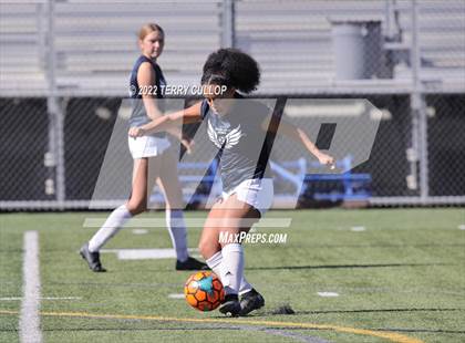 Thumbnail 2 in Skyline vs. Timpanogos (UHSAA 5A Semifinal) photogallery.