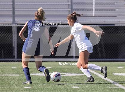 Thumbnail 1 in Skyline vs. Timpanogos (UHSAA 5A Semifinal) photogallery.