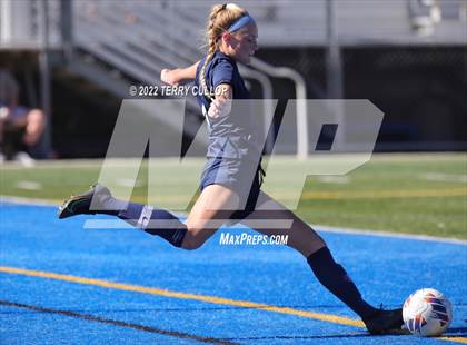 Thumbnail 3 in Skyline vs. Timpanogos (UHSAA 5A Semifinal) photogallery.