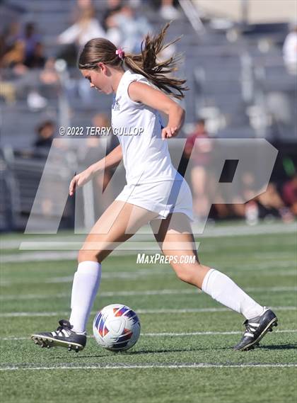 Thumbnail 2 in Skyline vs. Timpanogos (UHSAA 5A Semifinal) photogallery.