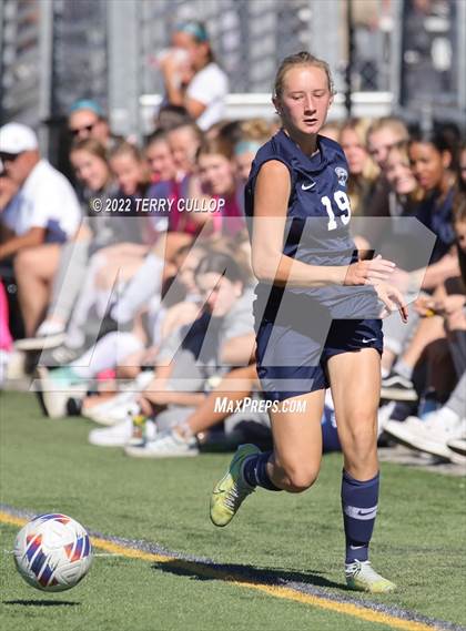 Thumbnail 3 in Skyline vs. Timpanogos (UHSAA 5A Semifinal) photogallery.