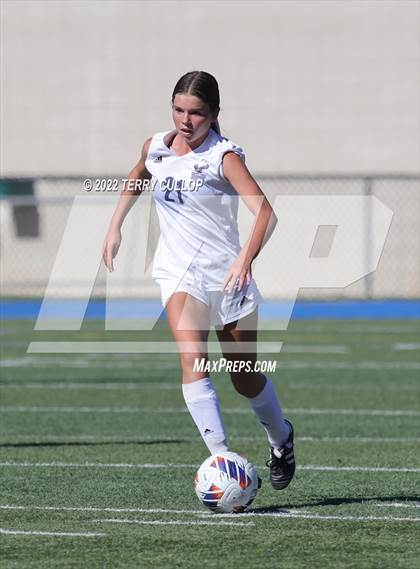 Thumbnail 2 in Skyline vs. Timpanogos (UHSAA 5A Semifinal) photogallery.