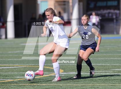 Thumbnail 2 in Skyline vs. Timpanogos (UHSAA 5A Semifinal) photogallery.