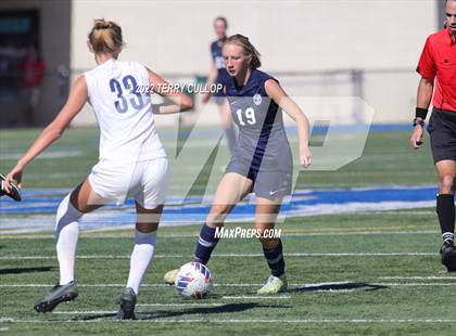 Thumbnail 2 in Skyline vs. Timpanogos (UHSAA 5A Semifinal) photogallery.