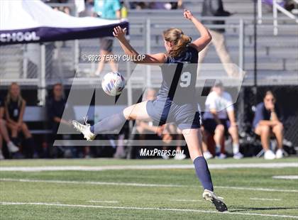Thumbnail 2 in Skyline vs. Timpanogos (UHSAA 5A Semifinal) photogallery.