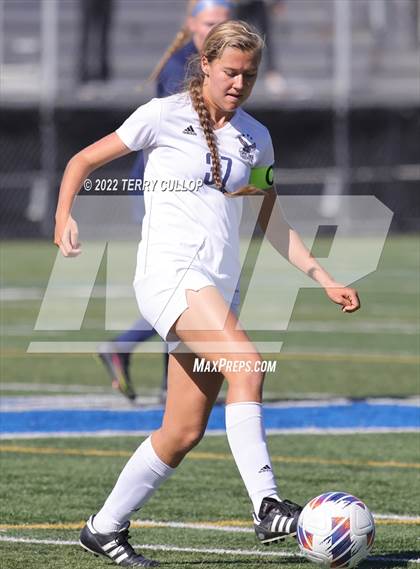 Thumbnail 3 in Skyline vs. Timpanogos (UHSAA 5A Semifinal) photogallery.