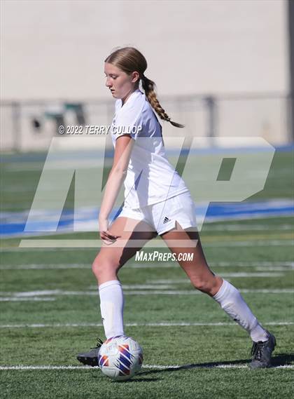 Thumbnail 3 in Skyline vs. Timpanogos (UHSAA 5A Semifinal) photogallery.