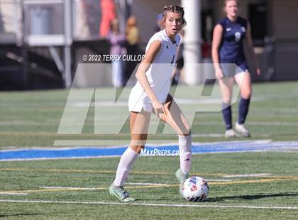 Thumbnail 2 in Skyline vs. Timpanogos (UHSAA 5A Semifinal) photogallery.