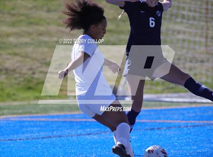 Thumbnail 2 in Skyline vs. Timpanogos (UHSAA 5A Semifinal) photogallery.