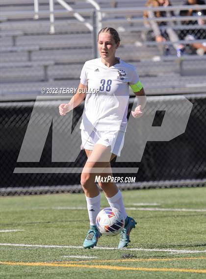 Thumbnail 3 in Skyline vs. Timpanogos (UHSAA 5A Semifinal) photogallery.