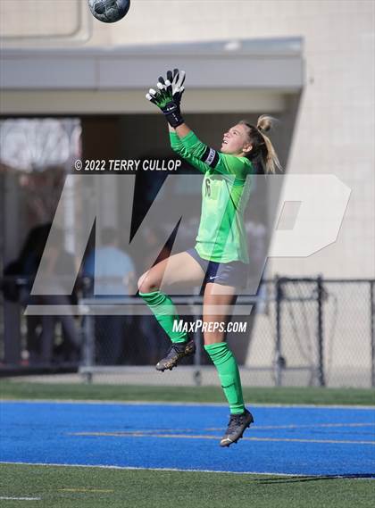 Thumbnail 2 in Skyline vs. Timpanogos (UHSAA 5A Semifinal) photogallery.