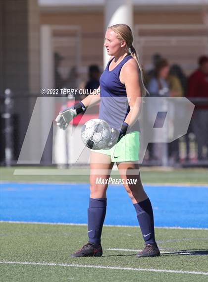 Thumbnail 2 in Skyline vs. Timpanogos (UHSAA 5A Semifinal) photogallery.