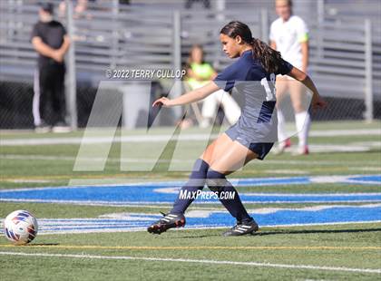 Thumbnail 2 in Skyline vs. Timpanogos (UHSAA 5A Semifinal) photogallery.