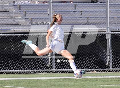 Thumbnail 2 in Skyline vs. Timpanogos (UHSAA 5A Semifinal) photogallery.