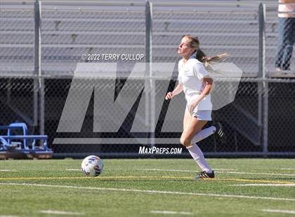 Thumbnail 3 in Skyline vs. Timpanogos (UHSAA 5A Semifinal) photogallery.