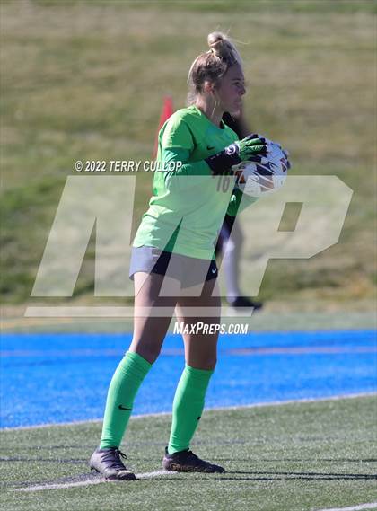 Thumbnail 3 in Skyline vs. Timpanogos (UHSAA 5A Semifinal) photogallery.
