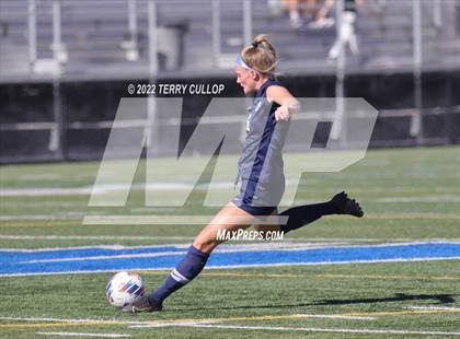 Thumbnail 2 in Skyline vs. Timpanogos (UHSAA 5A Semifinal) photogallery.