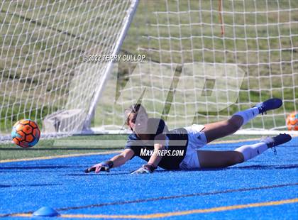 Thumbnail 2 in Skyline vs. Timpanogos (UHSAA 5A Semifinal) photogallery.