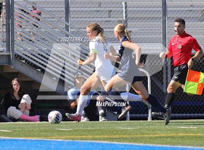 Thumbnail 1 in Skyline vs. Timpanogos (UHSAA 5A Semifinal) photogallery.