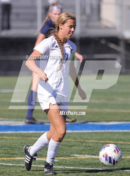 Thumbnail 1 in Skyline vs. Timpanogos (UHSAA 5A Semifinal) photogallery.