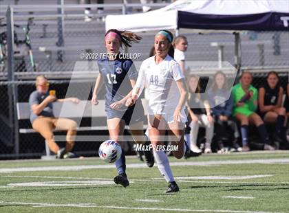 Thumbnail 3 in Skyline vs. Timpanogos (UHSAA 5A Semifinal) photogallery.