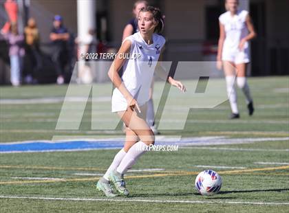 Thumbnail 1 in Skyline vs. Timpanogos (UHSAA 5A Semifinal) photogallery.