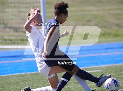 Thumbnail 1 in Skyline vs. Timpanogos (UHSAA 5A Semifinal) photogallery.