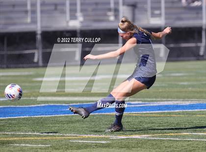 Thumbnail 3 in Skyline vs. Timpanogos (UHSAA 5A Semifinal) photogallery.
