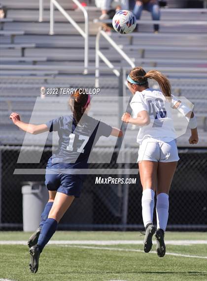 Thumbnail 1 in Skyline vs. Timpanogos (UHSAA 5A Semifinal) photogallery.