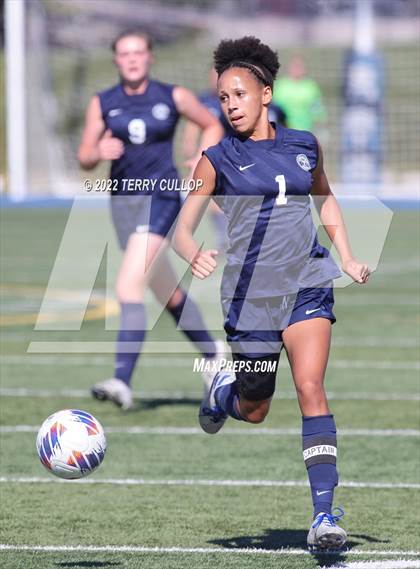 Thumbnail 3 in Skyline vs. Timpanogos (UHSAA 5A Semifinal) photogallery.