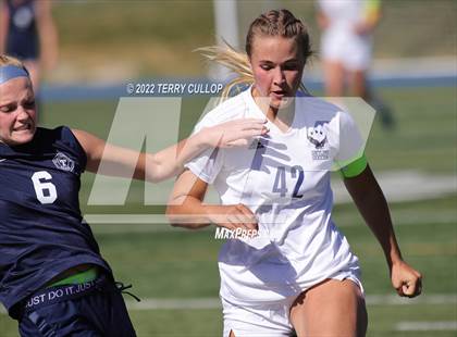Thumbnail 2 in Skyline vs. Timpanogos (UHSAA 5A Semifinal) photogallery.