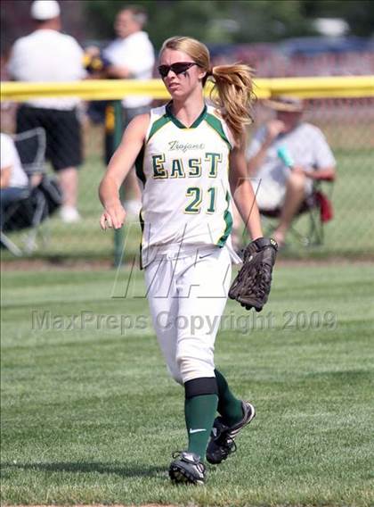 Thumbnail 3 in Victor vs West Seneca East (NYSPHSAA Class A Far West Regional) photogallery.