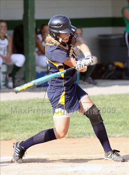 Thumbnail 2 in Victor vs West Seneca East (NYSPHSAA Class A Far West Regional) photogallery.
