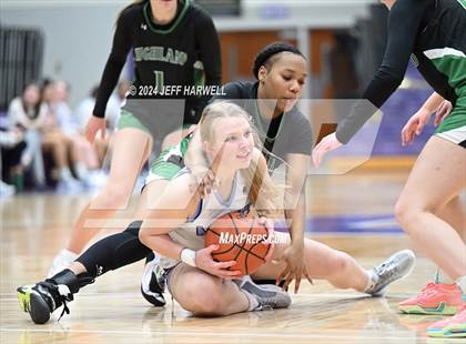 Thumbnail 3 in Highland @ Barberton photogallery.