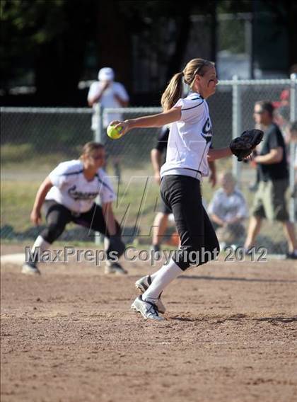 Thumbnail 3 in Concord vs. Petaluma (CIF NCS D2 Final) photogallery.