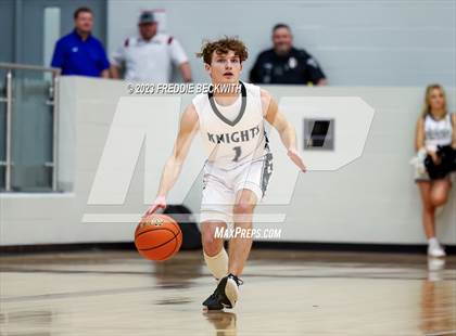 Thumbnail 3 in Honey Grove vs Lindsay (UIL 2A Bi-District Playoff) photogallery.