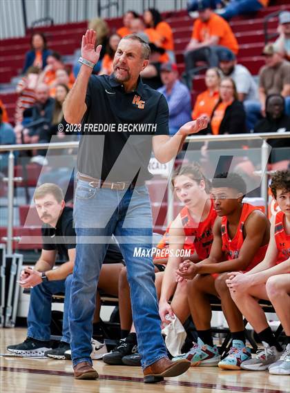 Thumbnail 3 in Honey Grove vs Lindsay (UIL 2A Bi-District Playoff) photogallery.