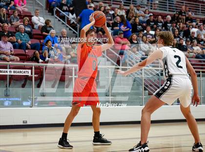 Thumbnail 2 in Honey Grove vs Lindsay (UIL 2A Bi-District Playoff) photogallery.