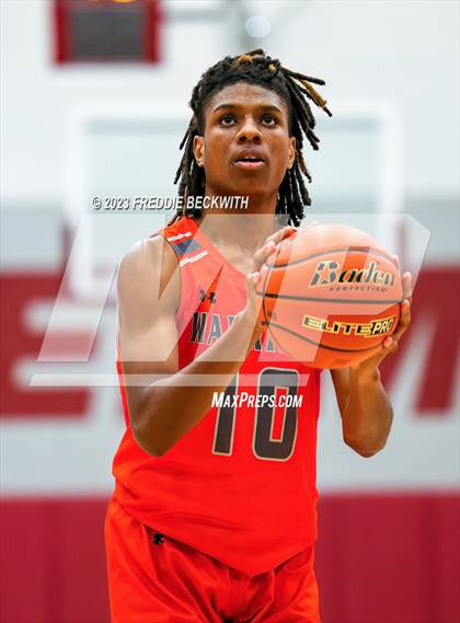 Thumbnail 3 in Honey Grove vs Lindsay (UIL 2A Bi-District Playoff) photogallery.